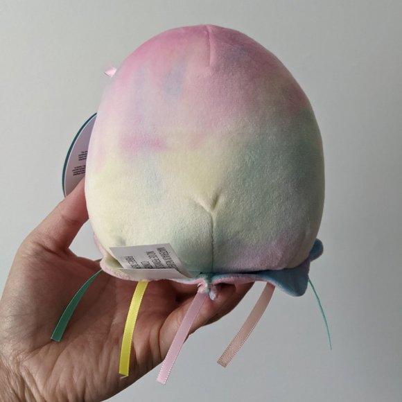 5" Janet Jellyfish Squishmallow - Picture 2 of 3
